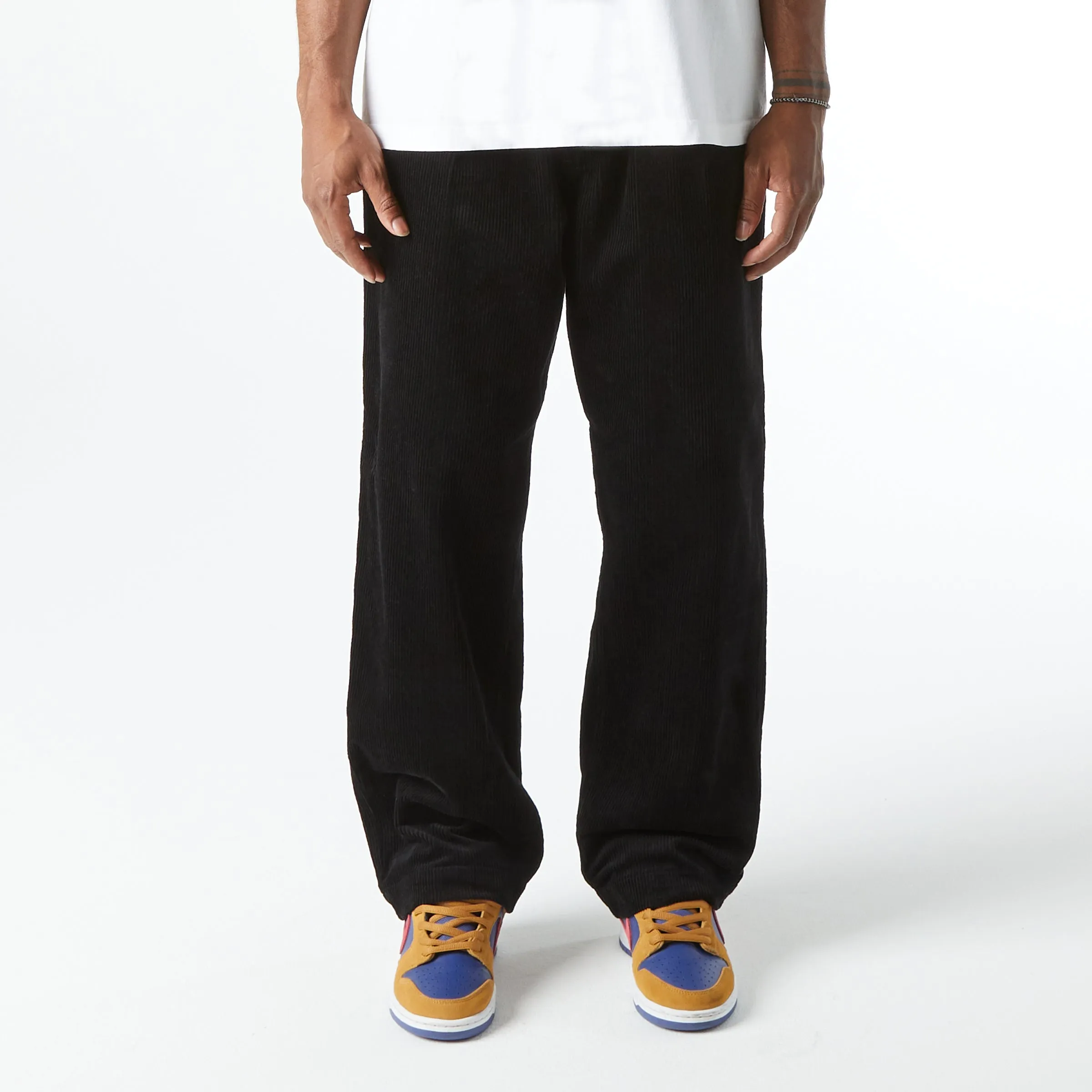 CORDUROY LEISURE PANT (Black)