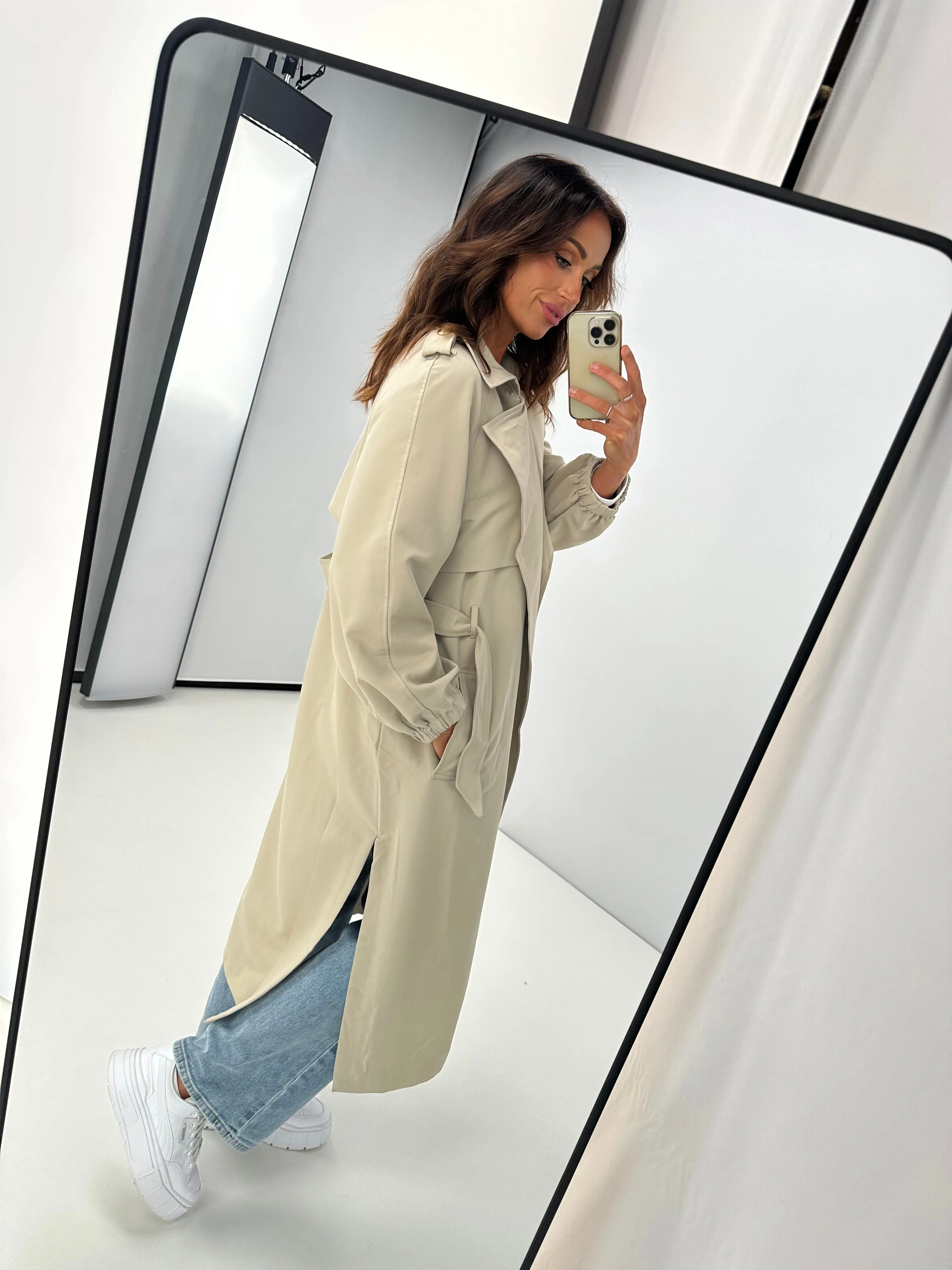 Fria Stella Drape Blousen Sleeve Trench Coat Sand