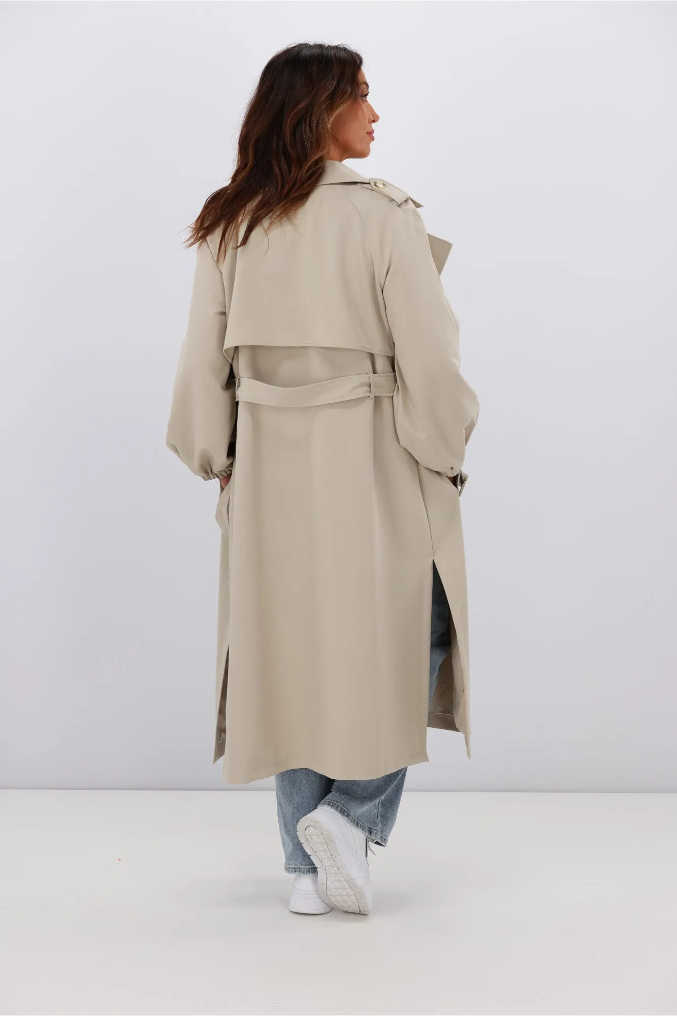 Fria Stella Drape Blousen Sleeve Trench Coat Sand