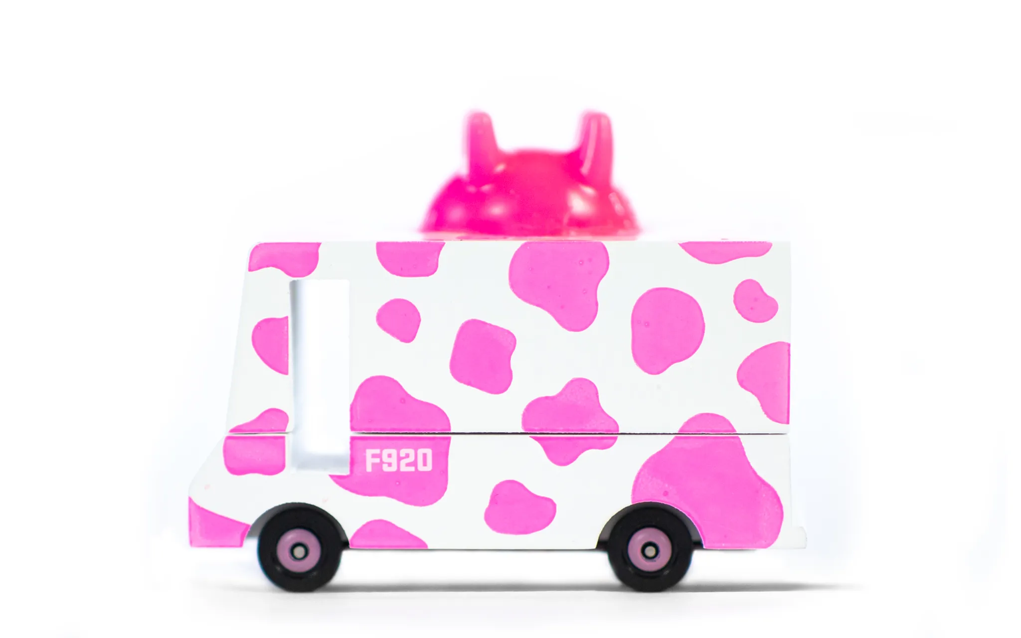 Moo Strawberry Van