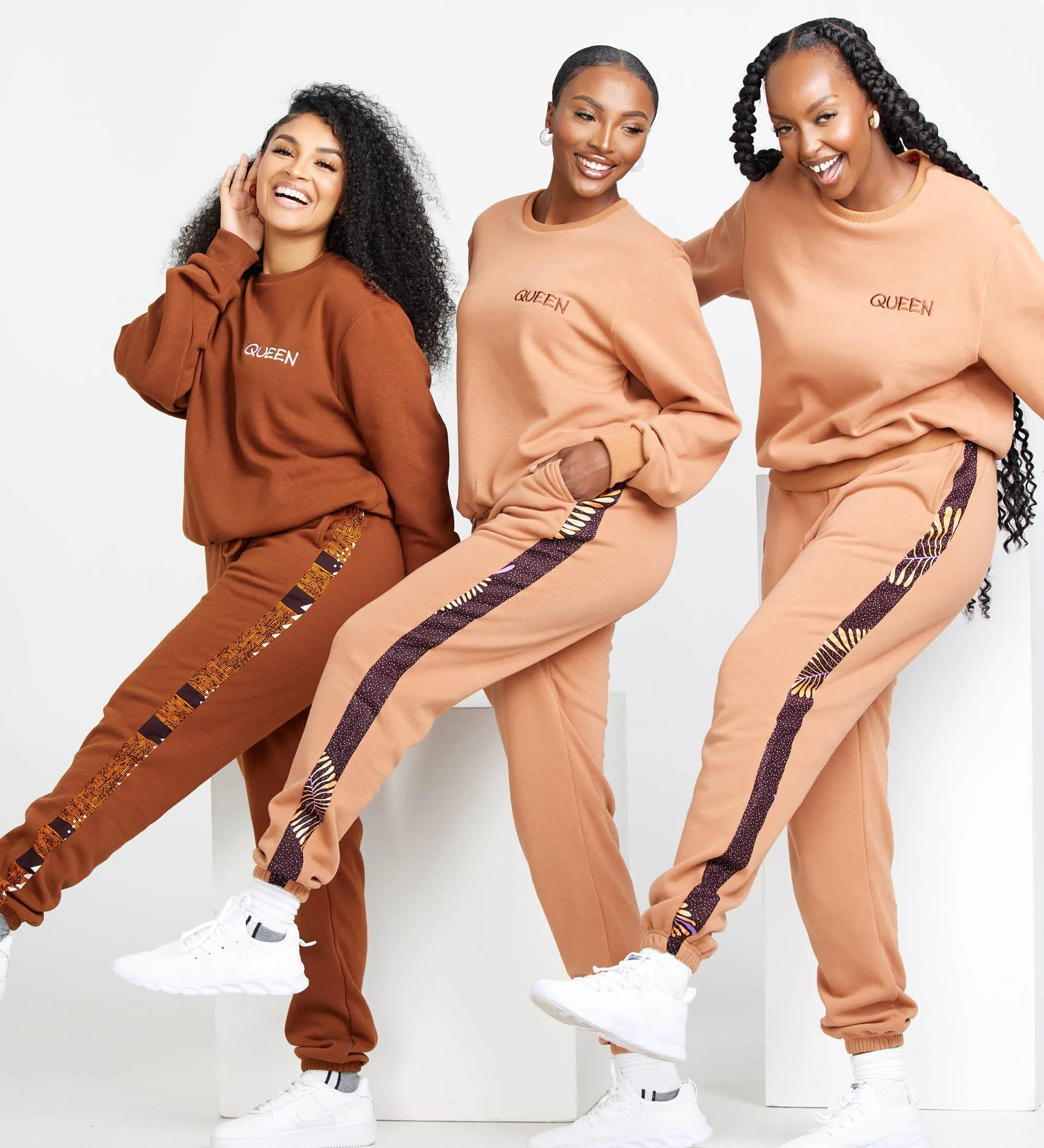 QUEEN CARAMEL Crew Neck Jogger Set