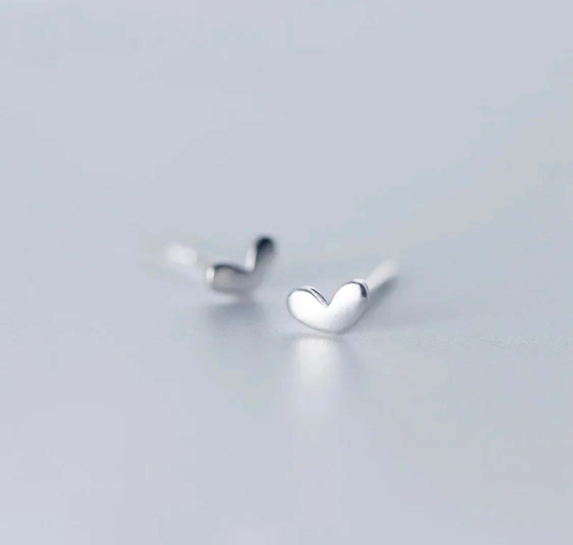 Tiny Heart Earrings