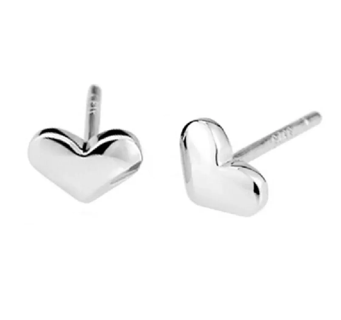 Tiny Heart Earrings